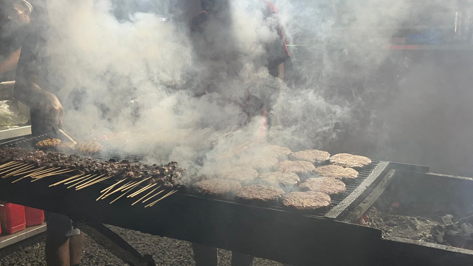 Exploring Muscat's Street Food -  Hilal Burger at Al Mouj